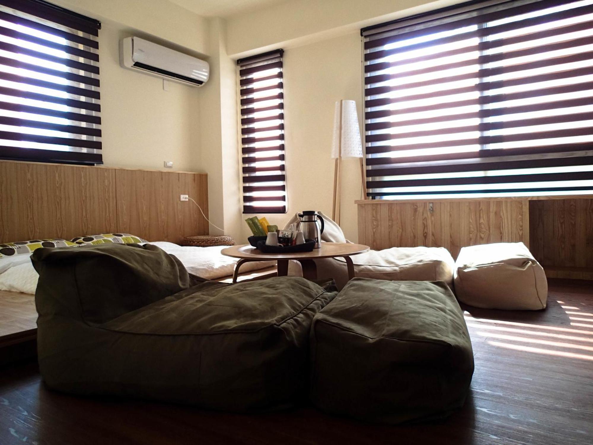 Meow G Cafe Hostel Hualien Habitación foto